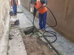 عامل تسليك مجاري في الرياض